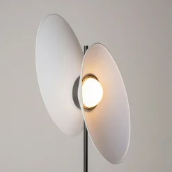 Lampadaire salon design – abat-jour blancs orientables JUNO