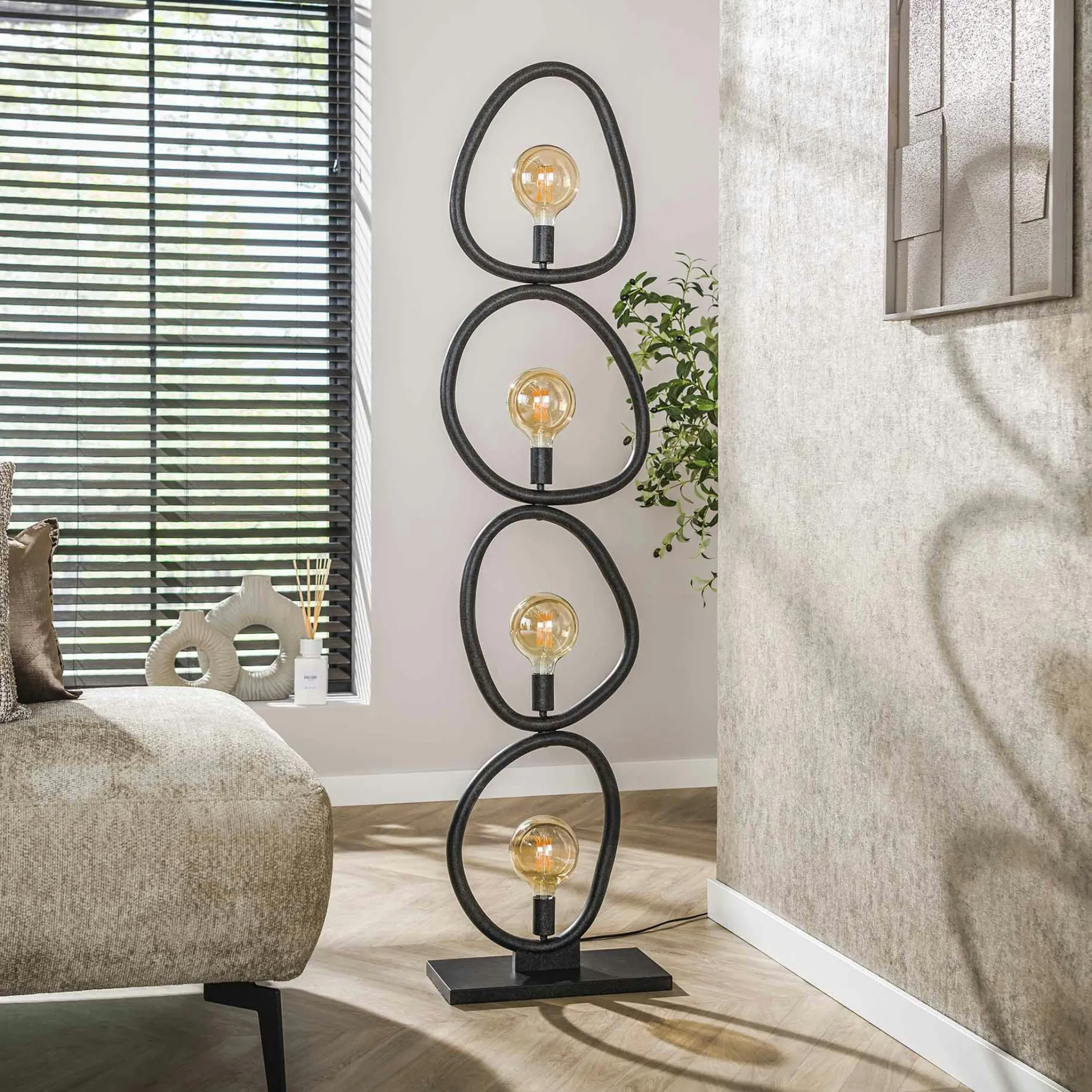Lampadaire salon noir – forme galet, 4 ampoules TRIBECA