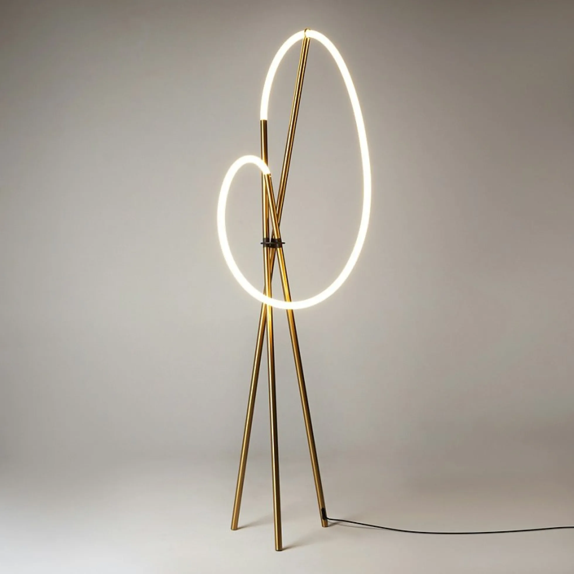 Lampadaire tige LED doré avec 1 tube lumineux AURORA
