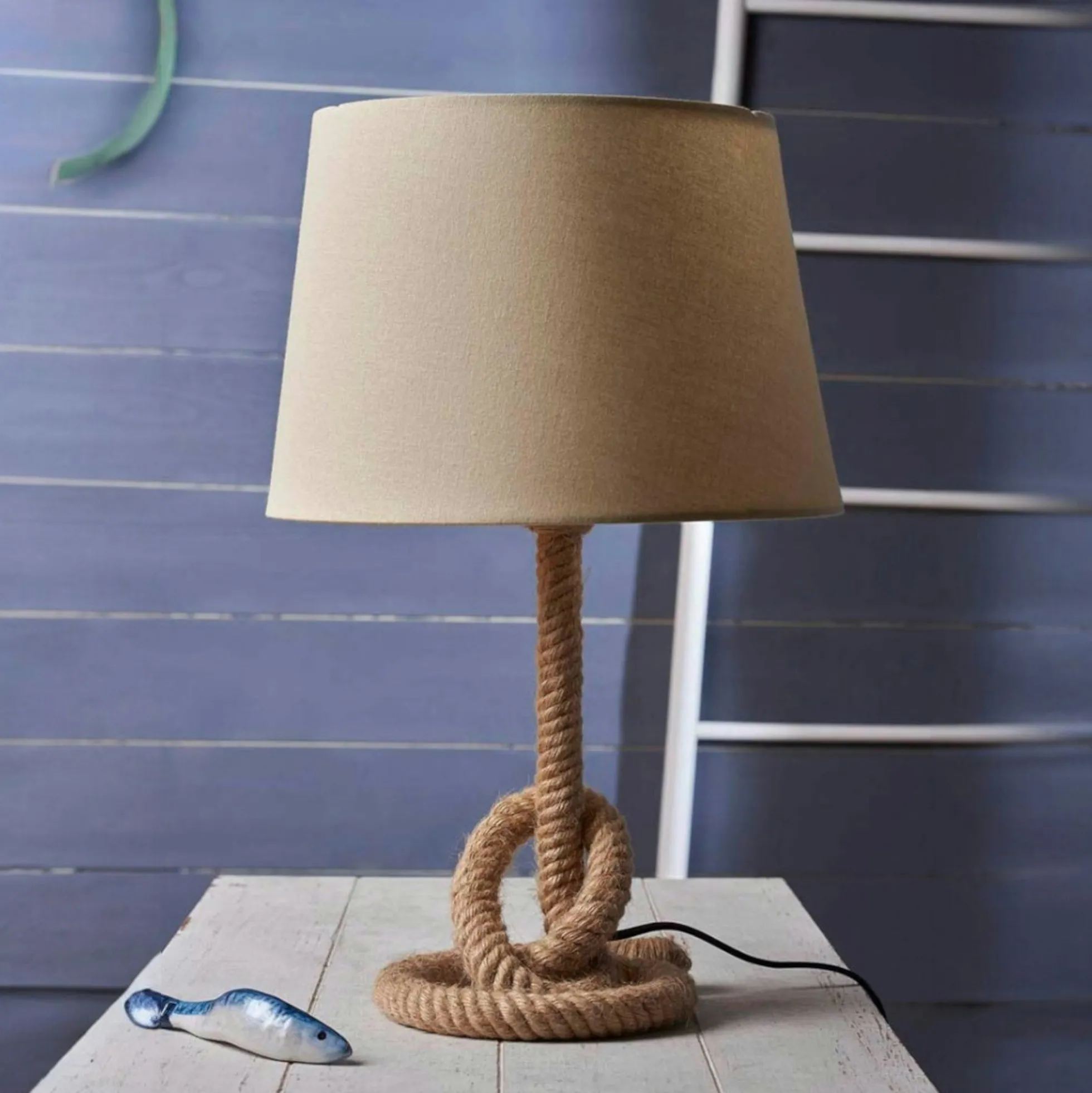 Lampe de salon corde nouée