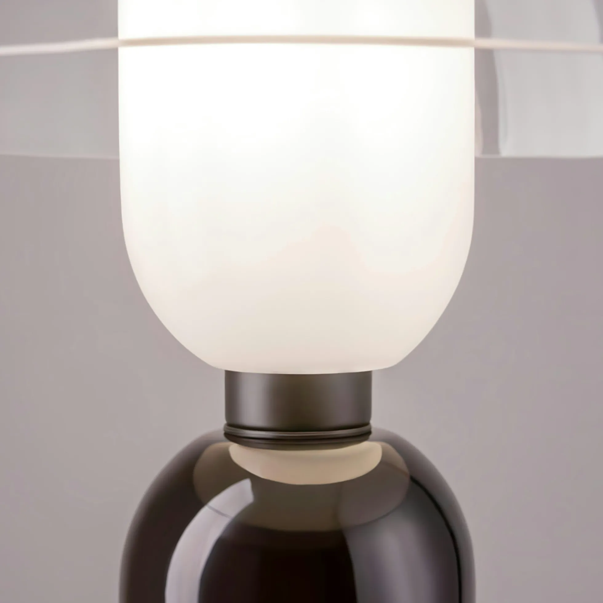 Lampe de salon noire rétro – verre et céramique WINDER