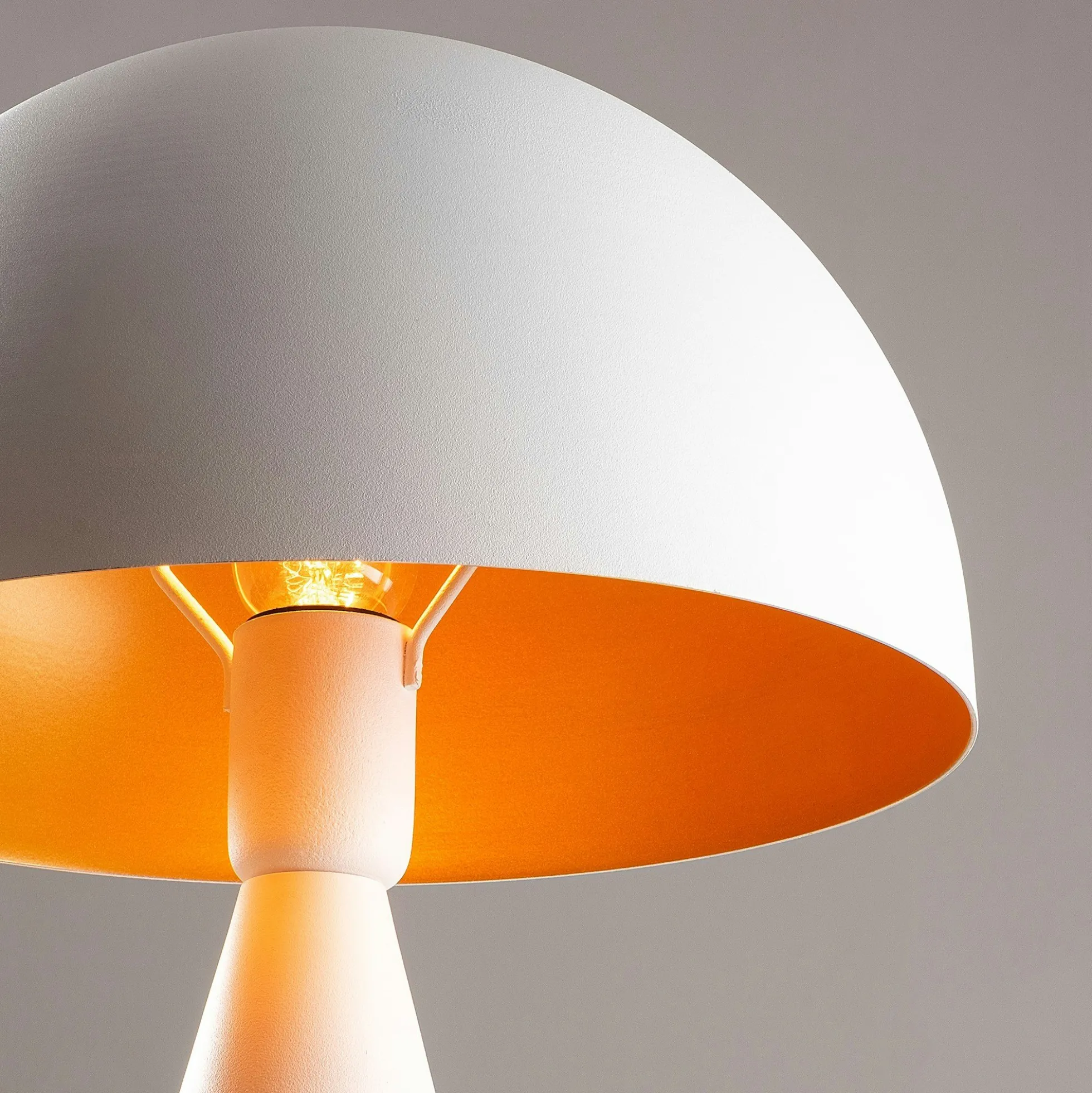 Lampe de table design blanche, abat-jour rond vintage SILE