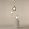 Lampe à poser blanche texturée – globe central LULING