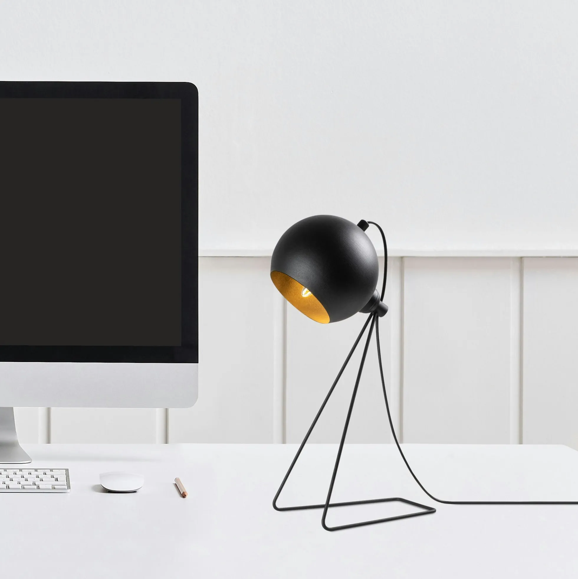 Lampe à poser design noire, abat-jour rond en métal SILE