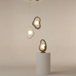 Lampe à poser grise effet béton – globe central LULING