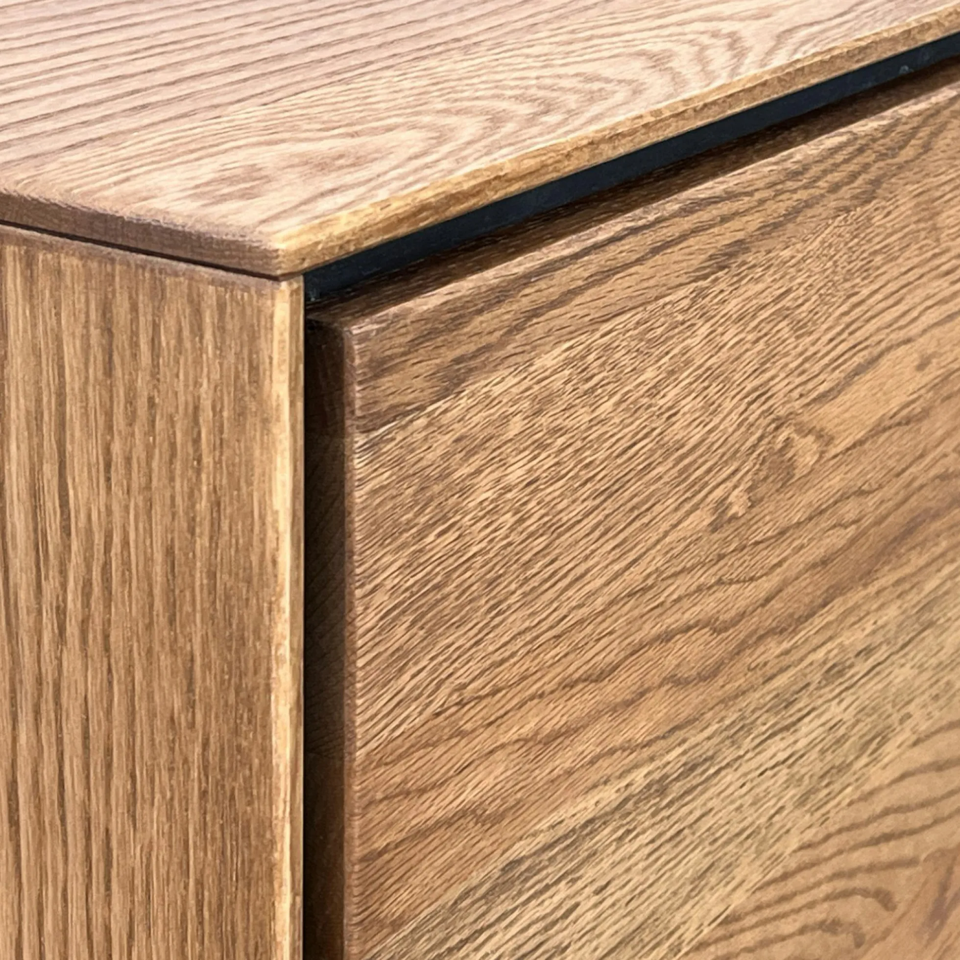 Meuble tv en bois de chêne brun et pieds obliques PALERME