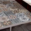 Petite table de jardin en mosaïque bleue et taupe (78x78 cm) GRENADE