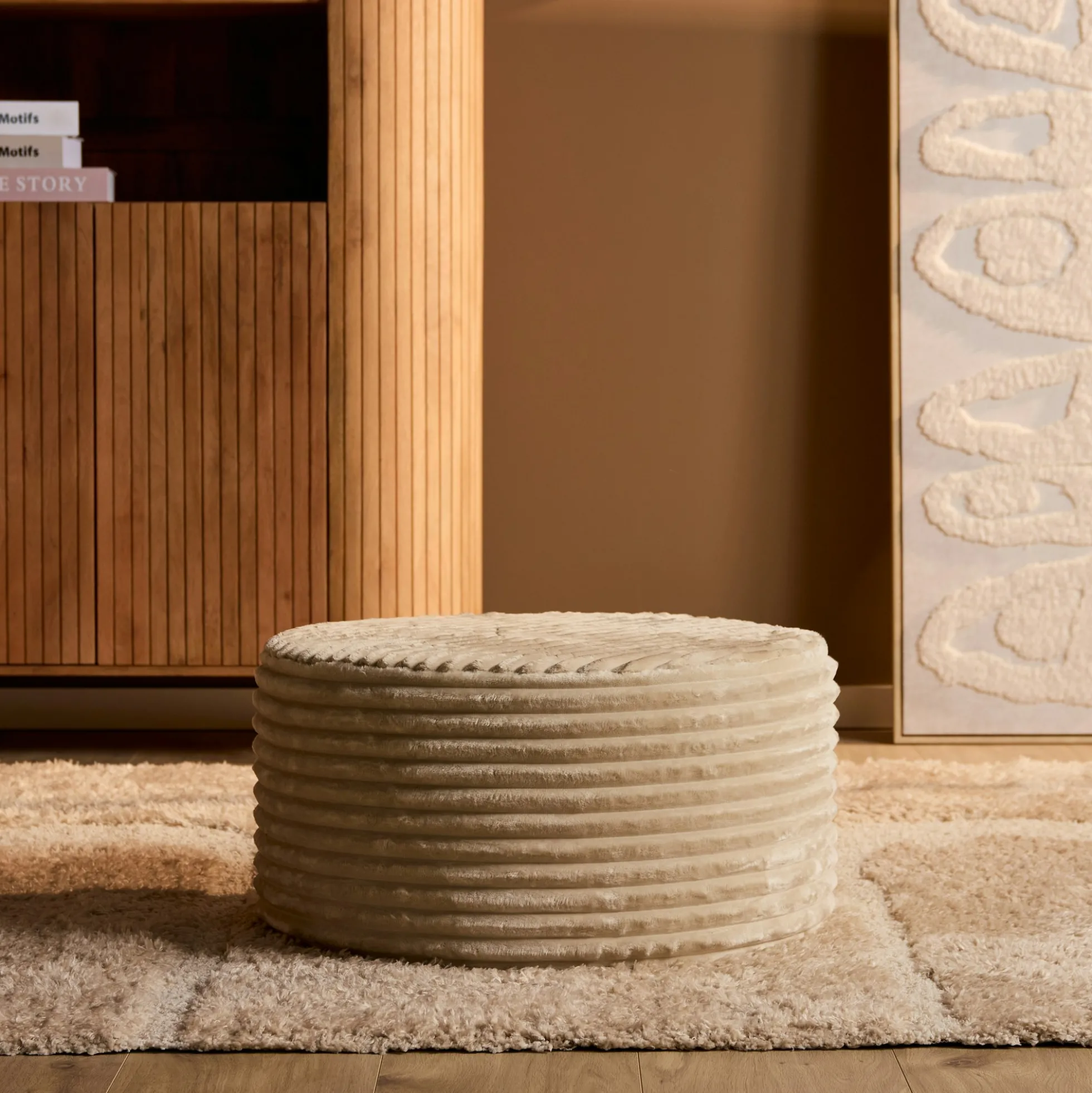 Pouf rond beige en velours côtelé RIVOLI