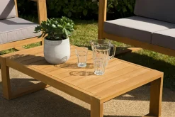Salon de jardin en teck BERGEN (1 canapé 2 places, 2 fauteuils, 1 table basse)