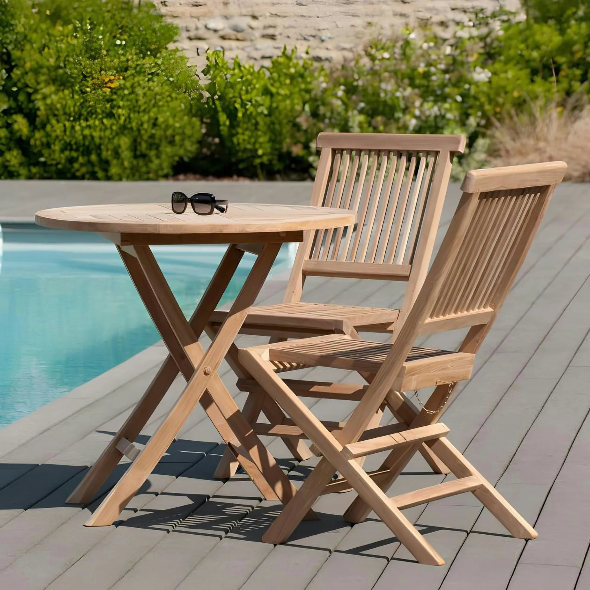 Salon de jardin en teck brut Table ronde pliante 80cm 2 chaises SUMMER