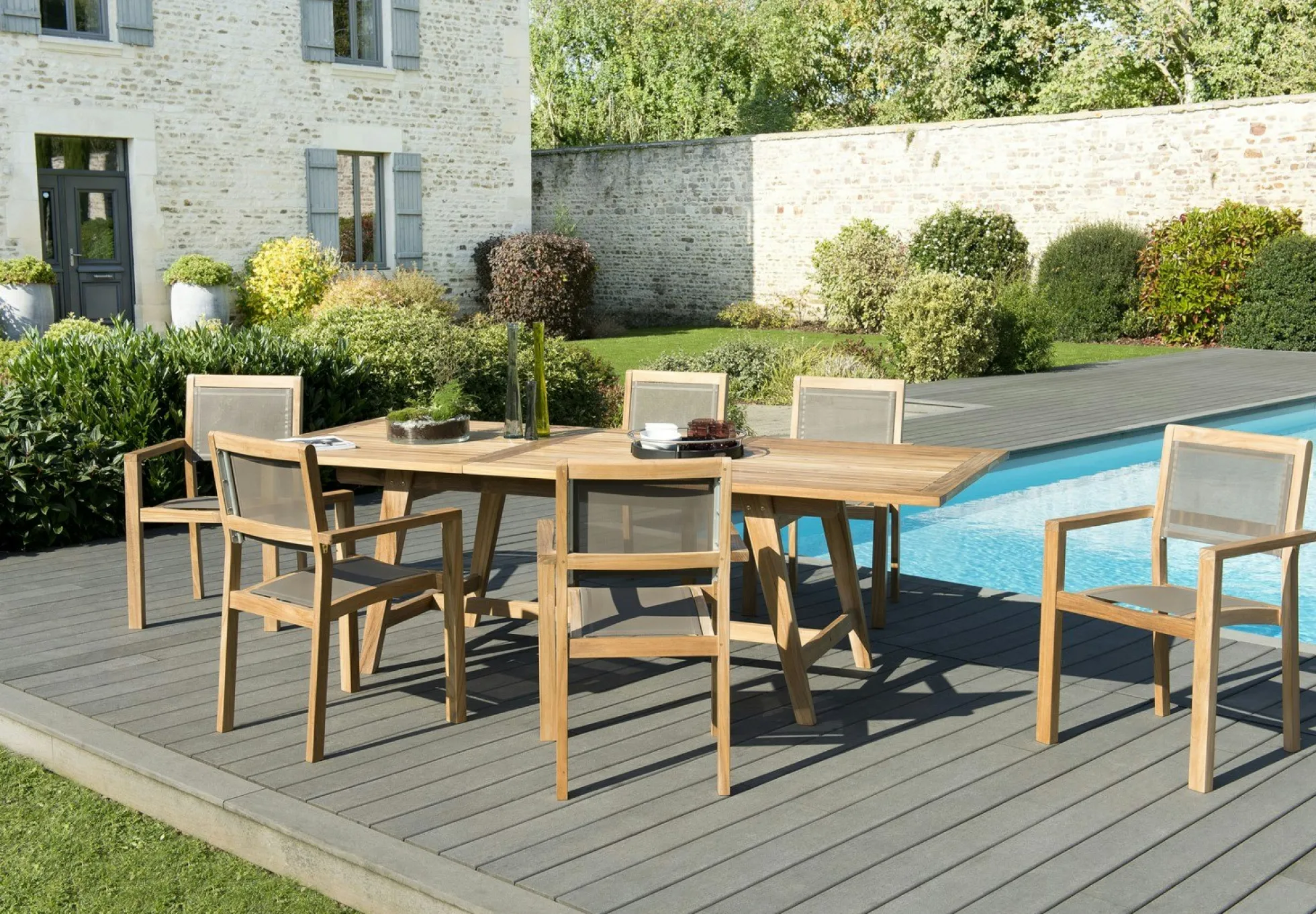 Salon de Jardin Teck Table extensible 180/240 + 6 fauteuils empilables SUMMER ref. 30020850
