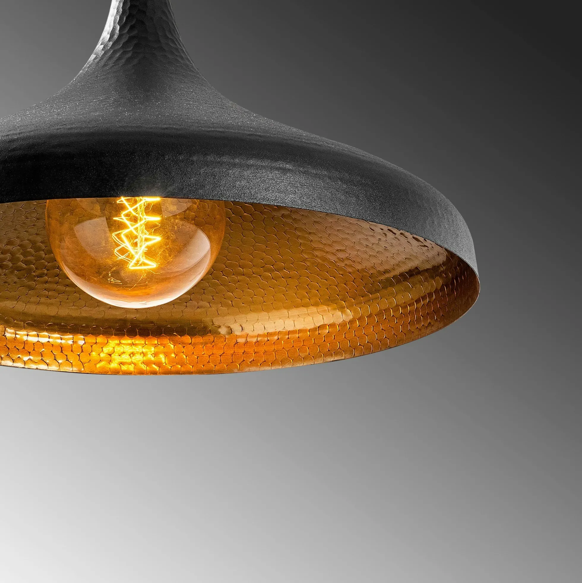 Suspension design noire & dorée évasée, fini alvéolé SILE