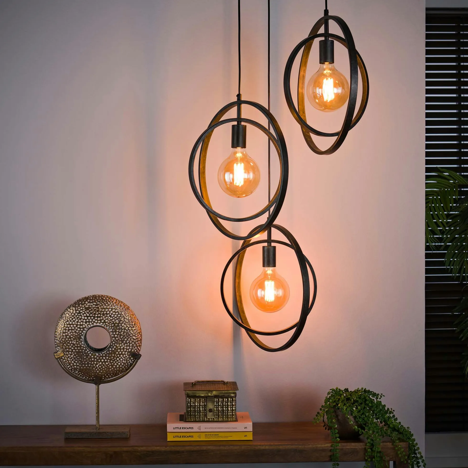 Suspension industrielle étagée 3 lampes anneaux croisés TRIBECA