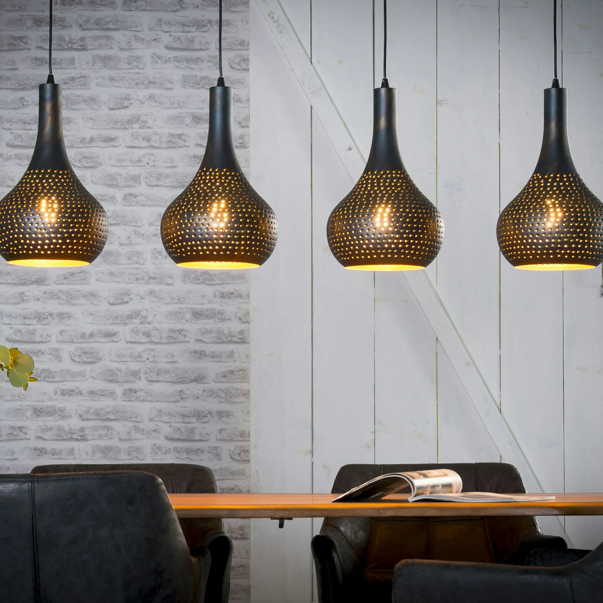 Suspension luminaire noir 4 lampes métal ajouré 130 cm JAVA