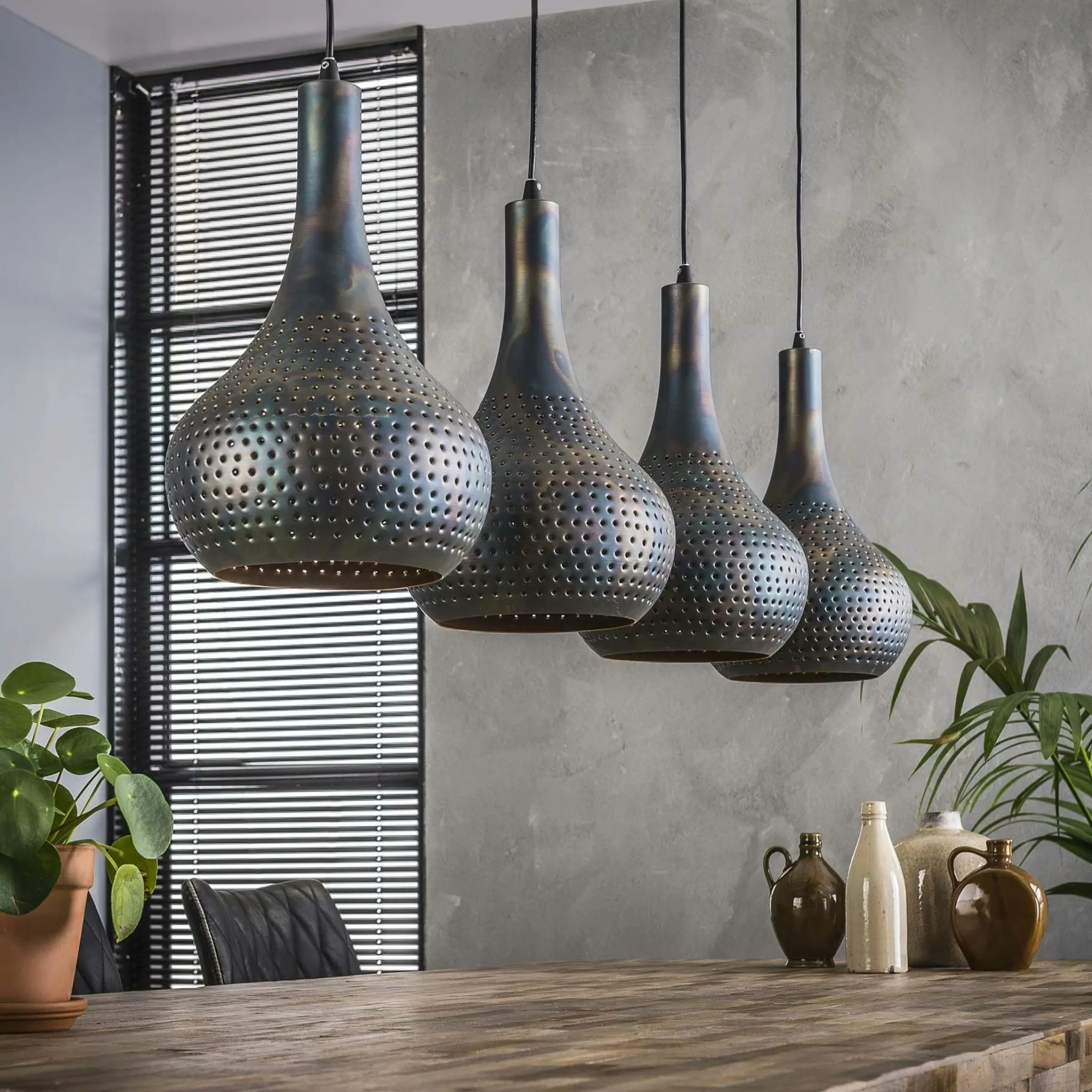 Suspension luminaire noir 4 lampes métal ajouré 130 cm JAVA