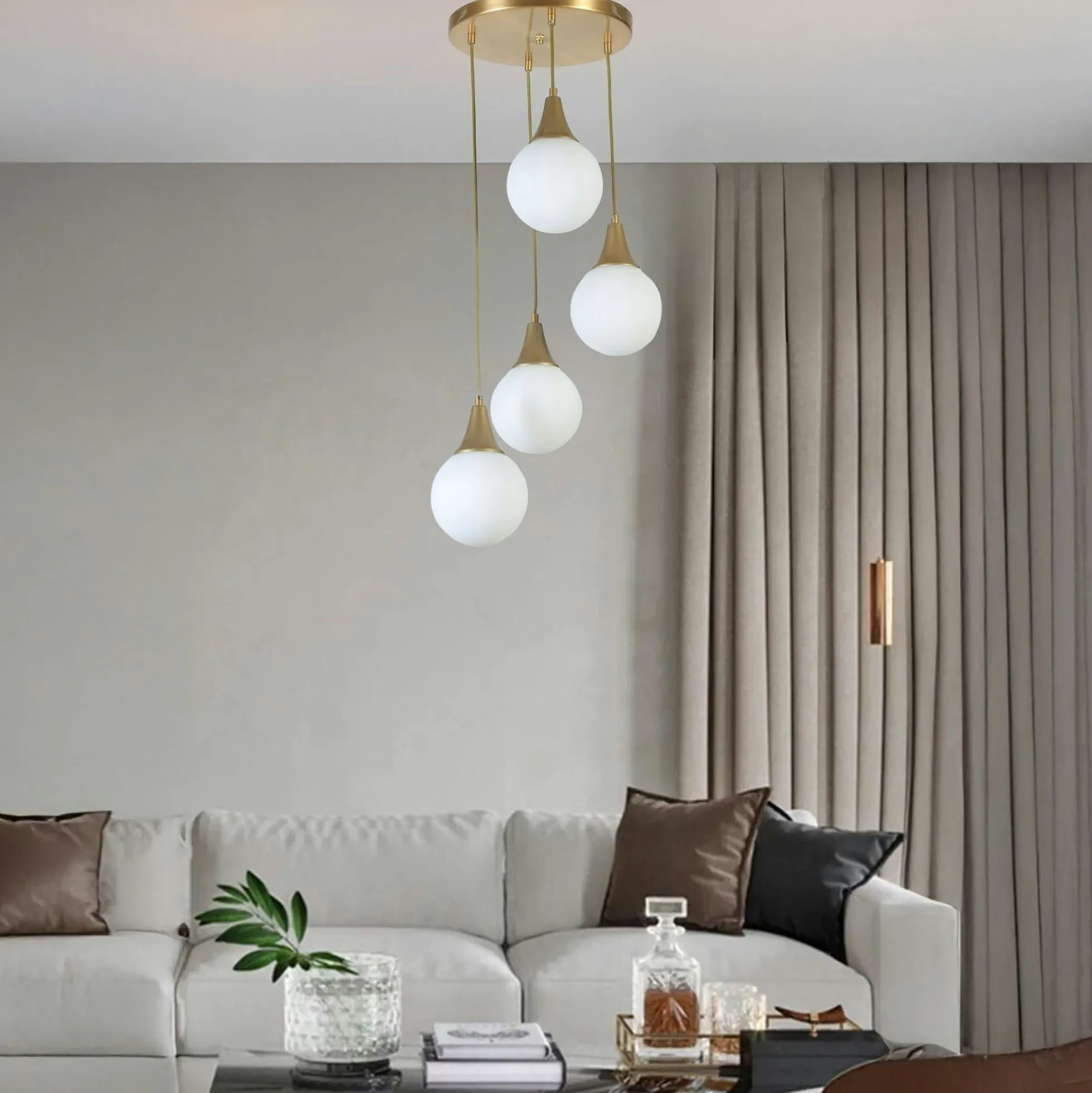 Suspension moderne dorée 4 globes verre dépoli SIERRE
