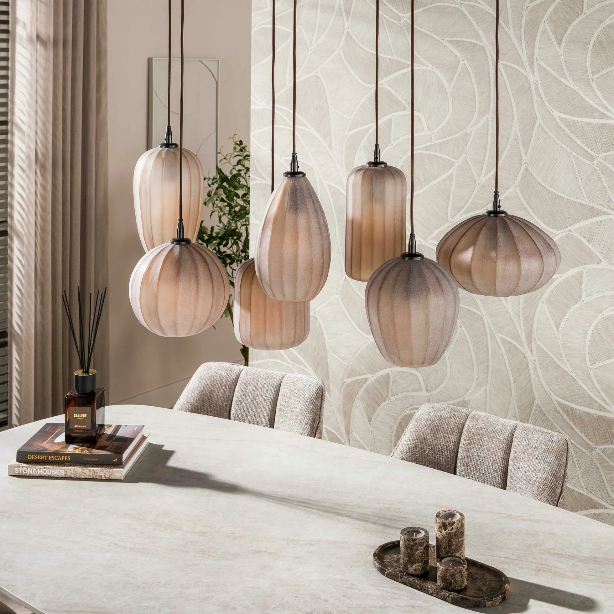 Suspension salle à manger verre brun dépoli 7 lampes NOVA