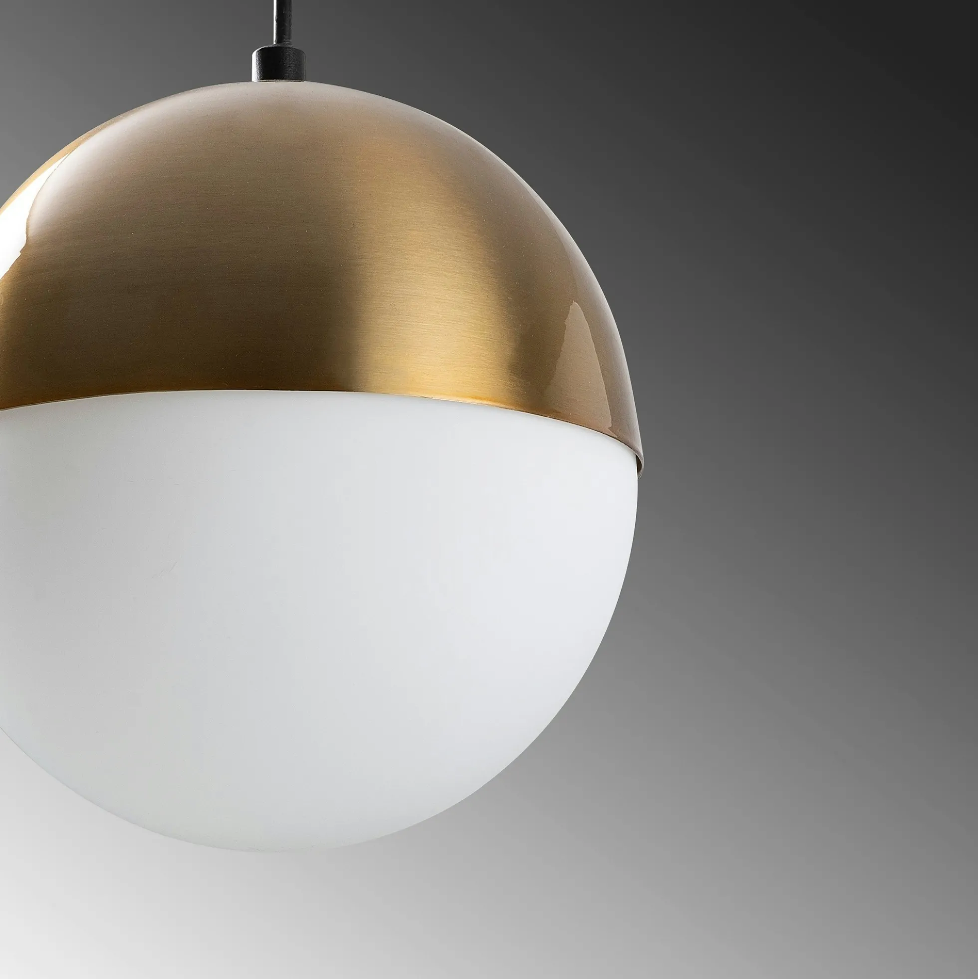 Suspension vintage globe blanc & doré Ø20 cm SIERRE