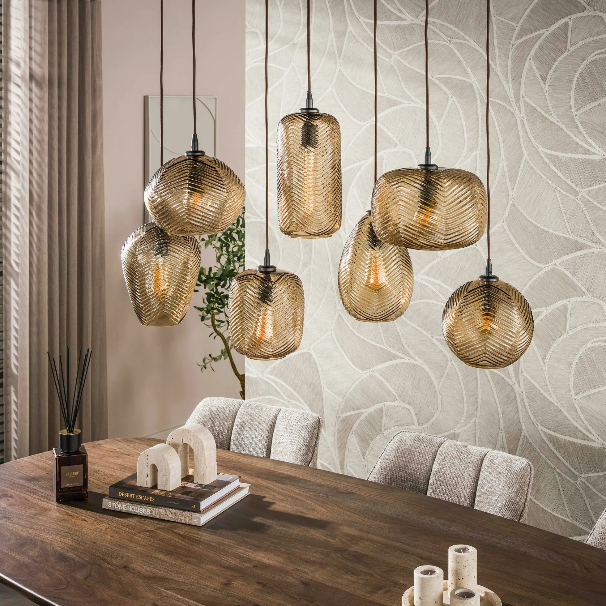 Suspension vintage verre brun fumé chevron 7 lampes NOVA