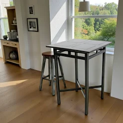 Table bar hévéa 80x80x110cm MAORI