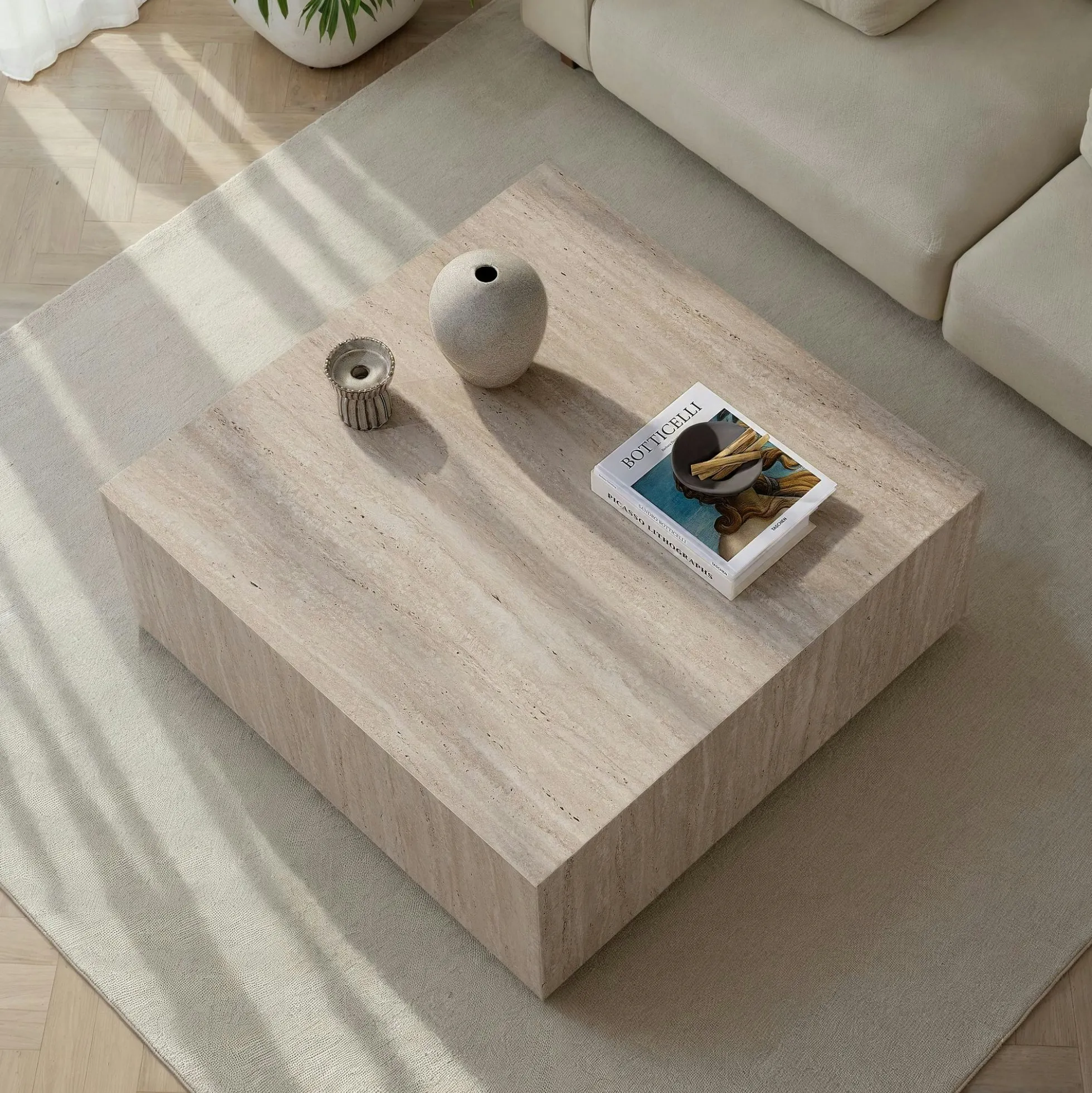 Table basse carrée effet travertin roulettes invisibles MARFA