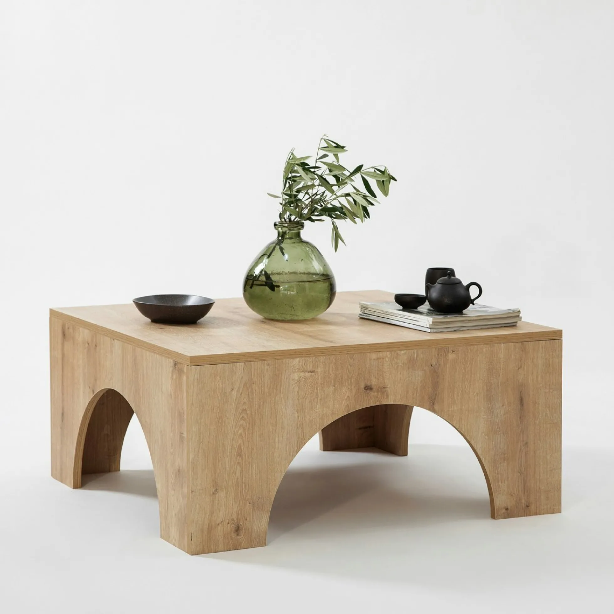 Table basse carrée structure effet bois à arches SALTA