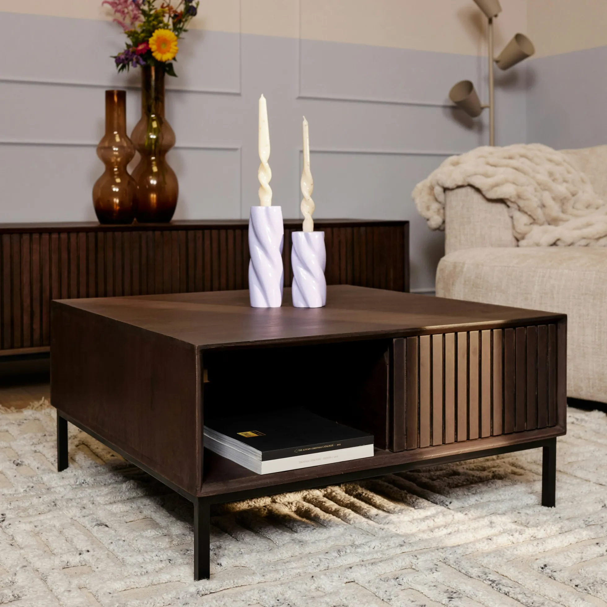 Table basse carrée vintage 2 tiroirs rainurés CORTINA