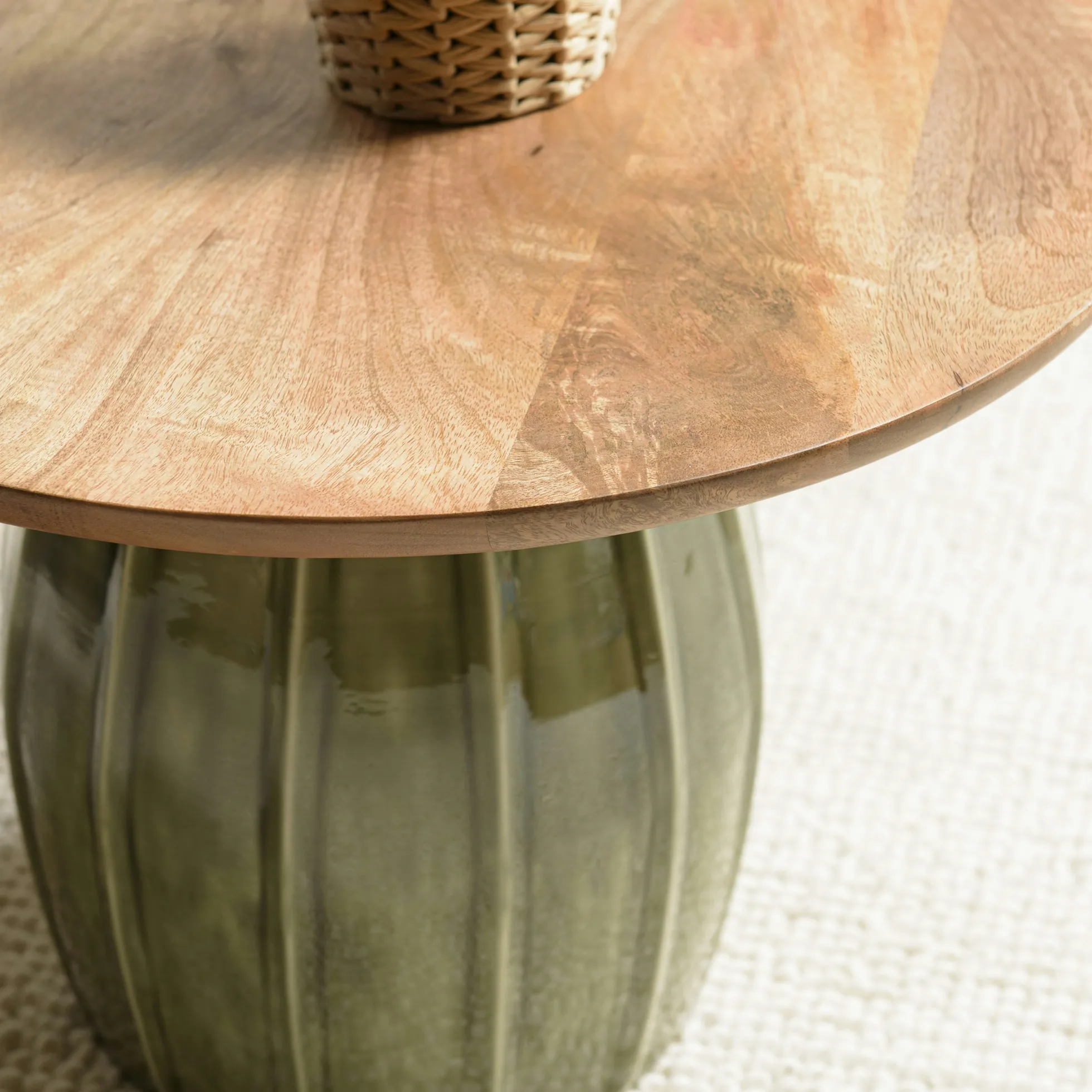Table basse 60 cm plateau en manguier pied en émail vert TOSCA