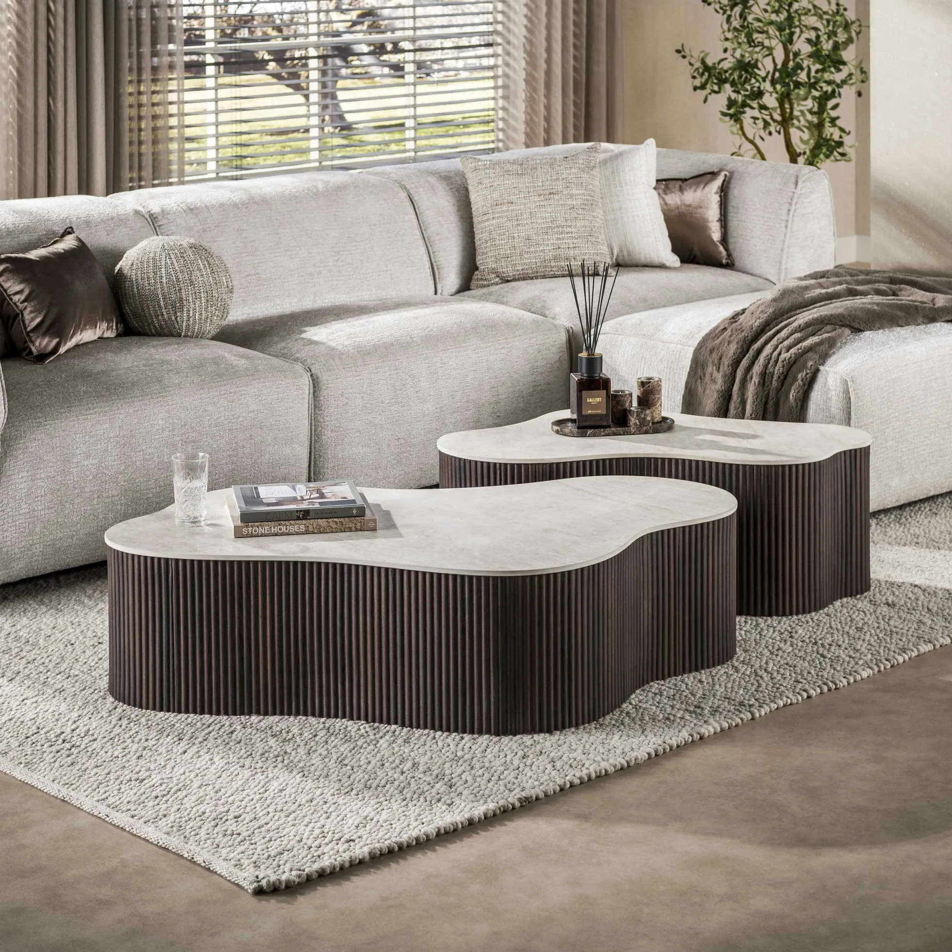 Table basse céramique 3D pied foncé 135 cm (lot de 2) MAHAL