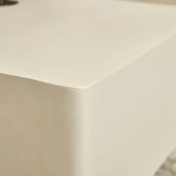 Table basse cube en bois sable à pied central ALMA