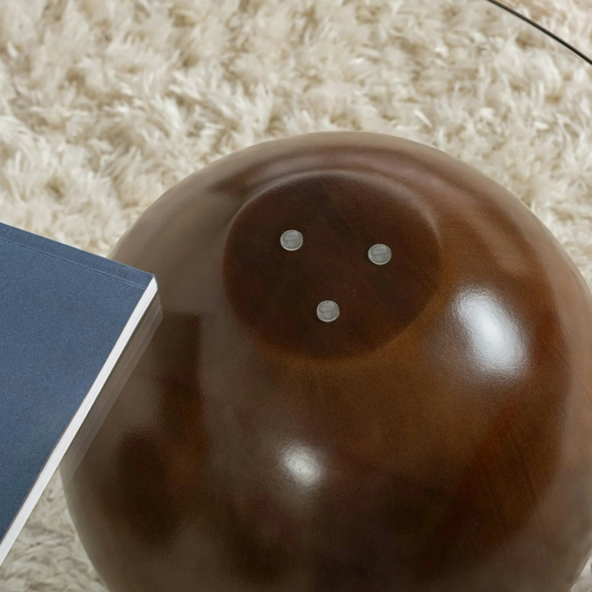 Table basse en verre design – 3 pieds boules marrons KOCHI