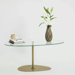 Table basse en verre forme triangle organique pied doré TULUM