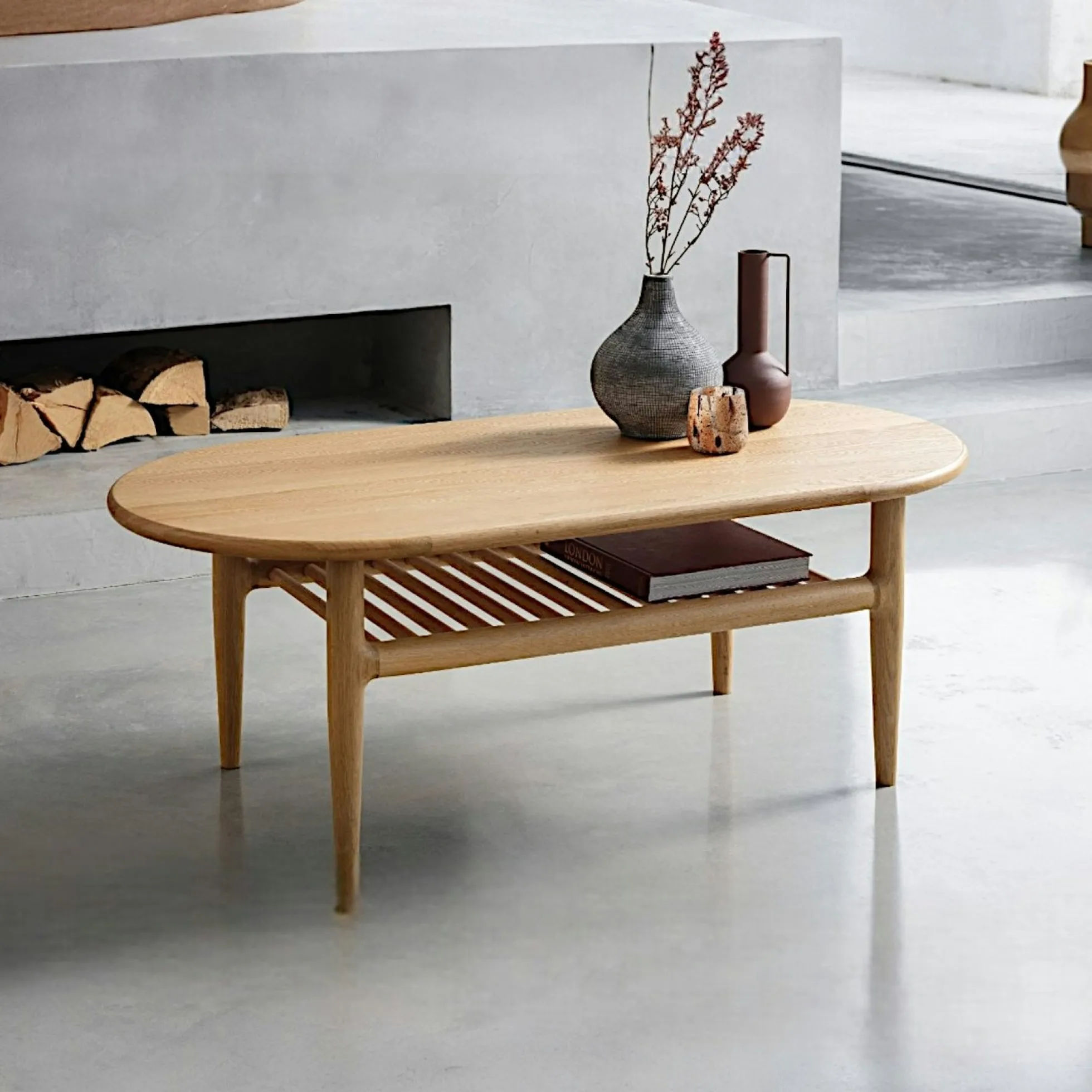 Table basse moderne en chêne clair DERBY