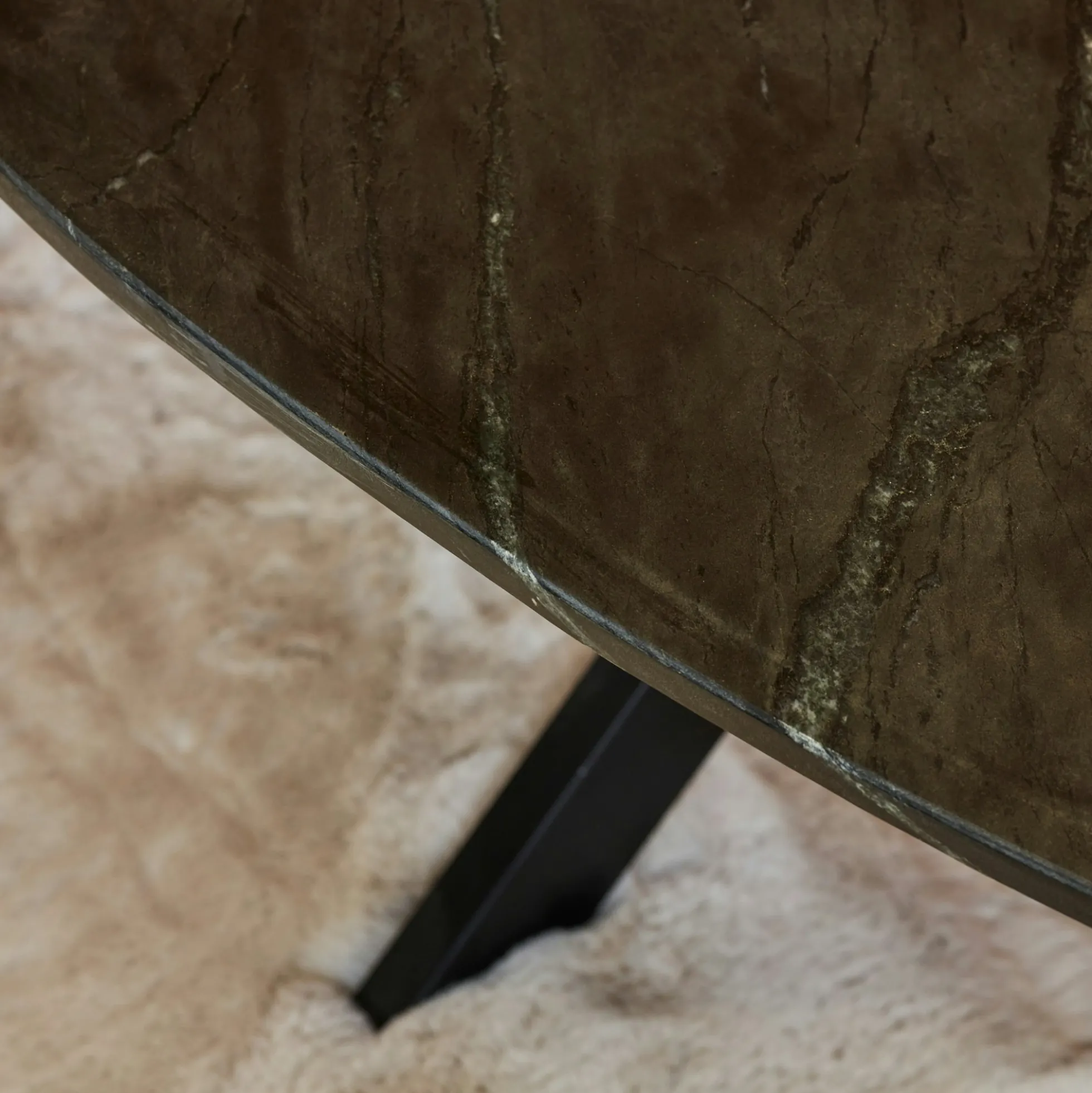 Table basse ovale en marbre noir DUOMO