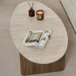 Table basse ovale organique décor travertin et noyer MARFA