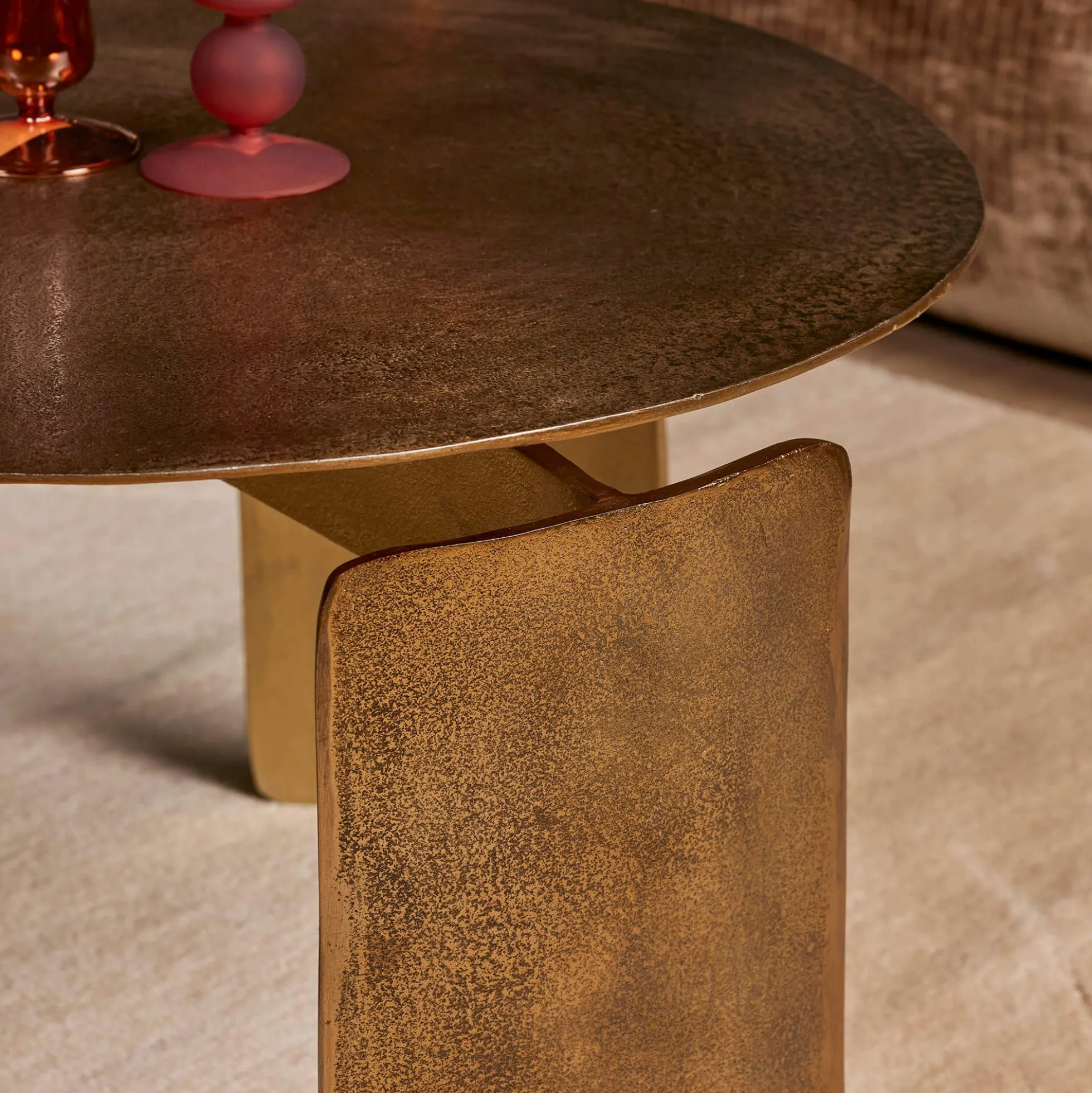 Table basse ronde en métal doréØ60 cm KANO