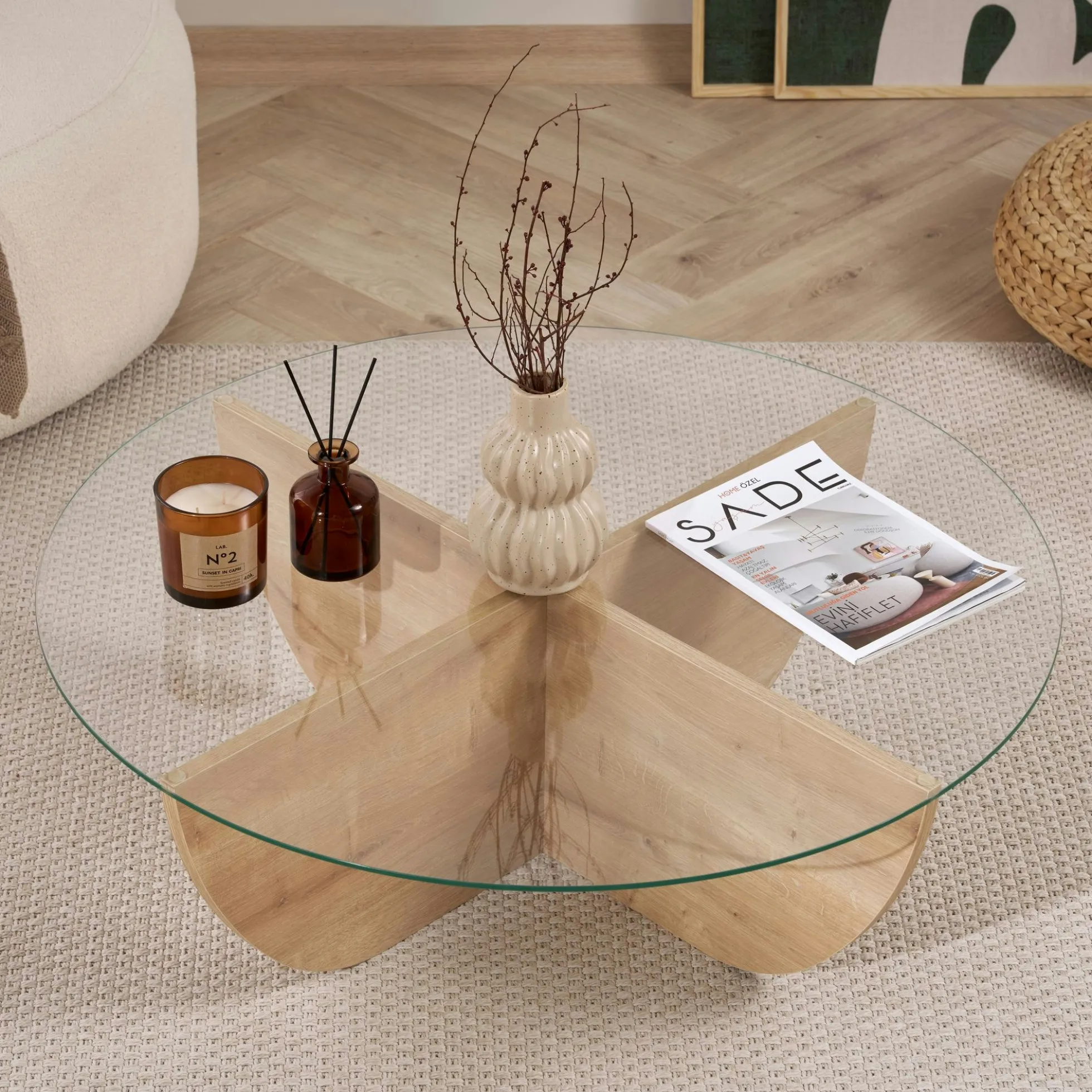 Table basse ronde en verre pied croisé effet bois SALTA