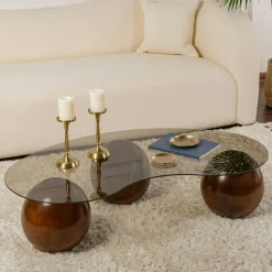 Table basse verre ambré design – 3 pieds boules marrons KOCHI