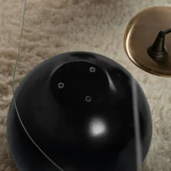 Table basse verre bords arrondis - 4 pieds boules noirs KOCHI