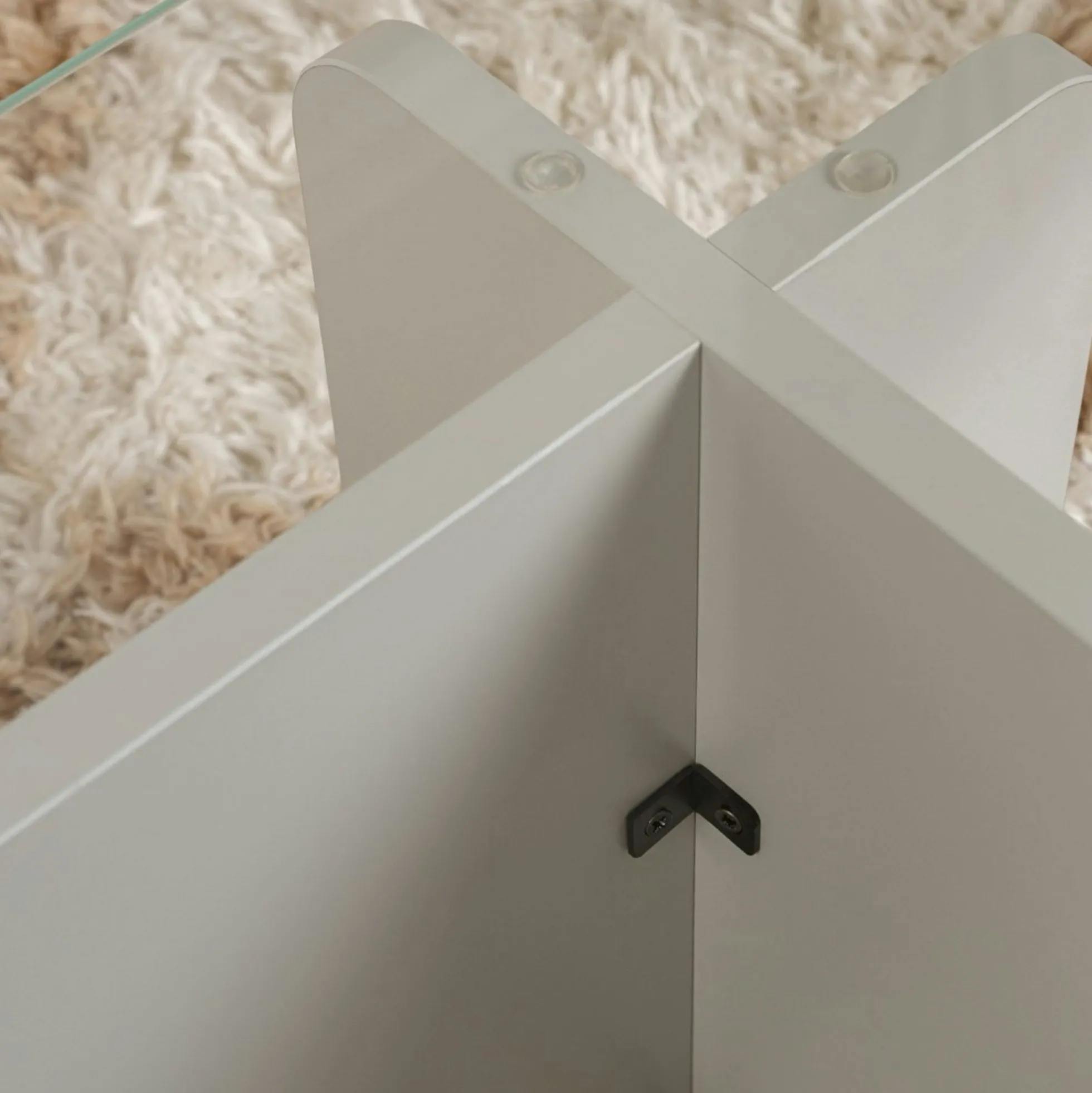 Table basse verre déstructurée – base gris clair SALTA