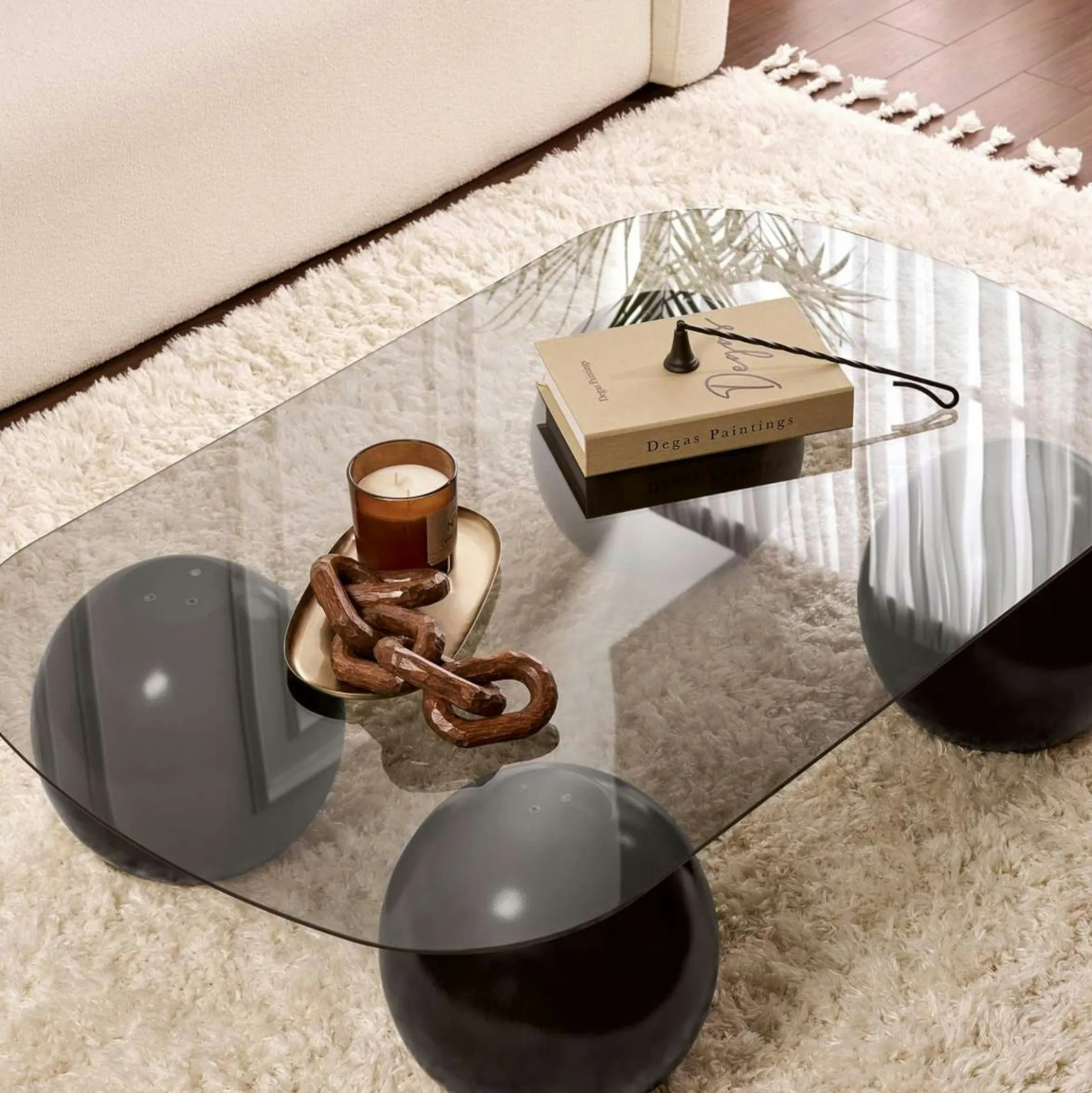 Table basse verre gris bords arrondis - 4 pieds noirs KOCHI