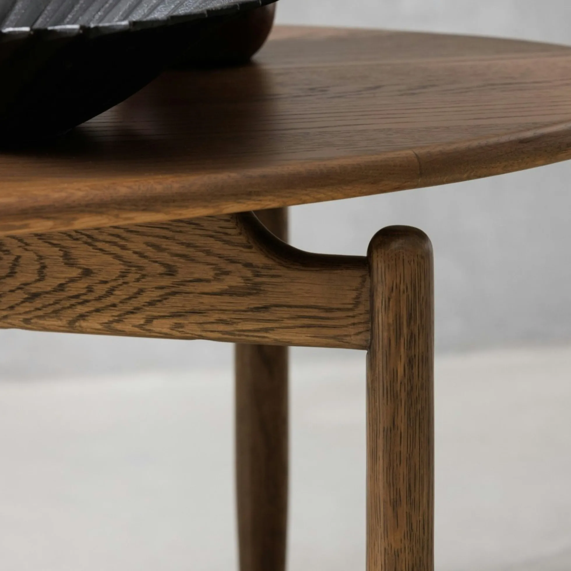 Table basse vintage en bois de chêne, forme ovale BRADFORD
