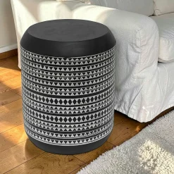 Table d'appoint noire à motifs ethniques MALMOE