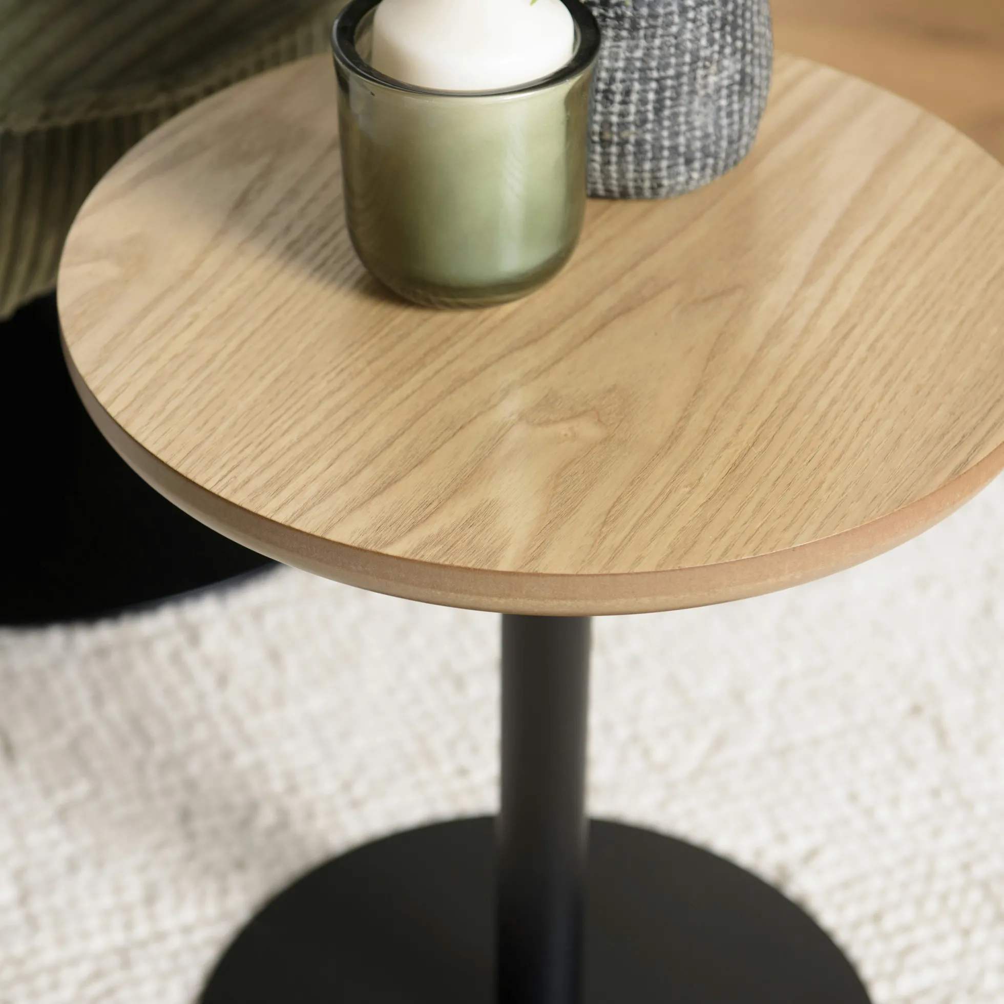 Table d'appoint ronde en bois couleur naturelle pied noir CASTILLE