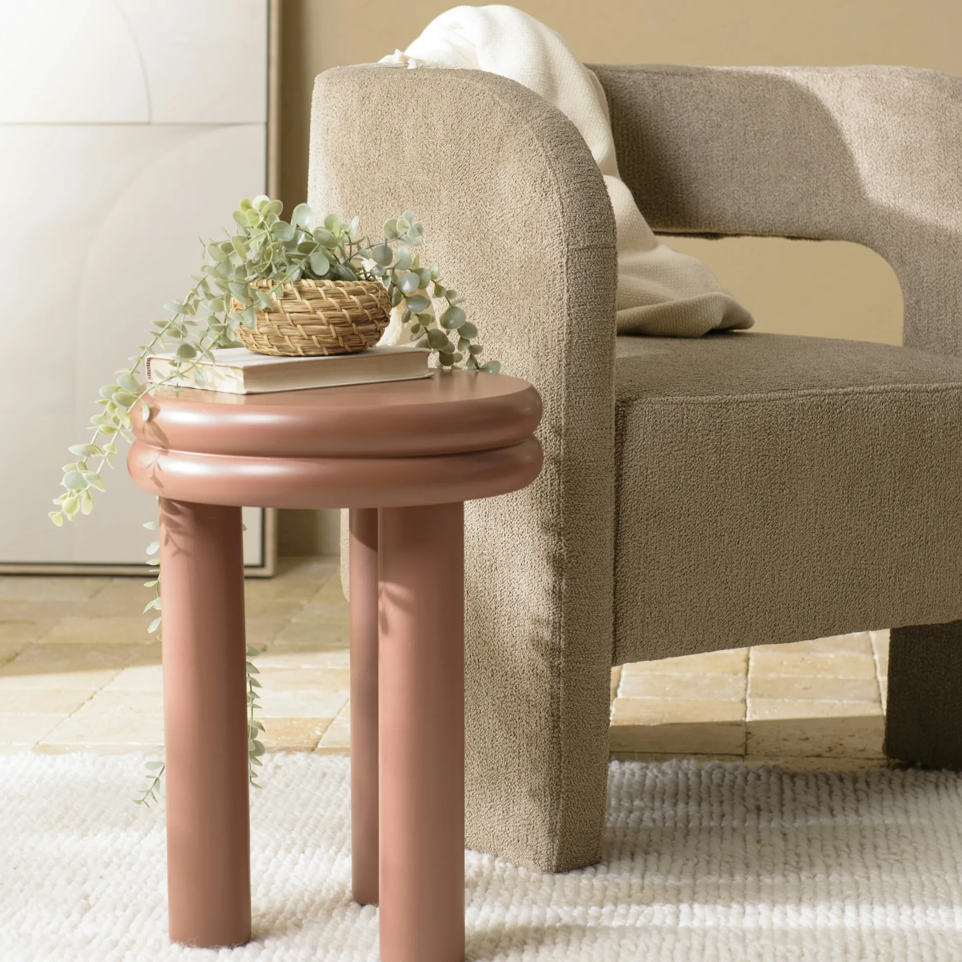 Table d'appoint ronde en bois peint terracotta D35cm CASTILLE