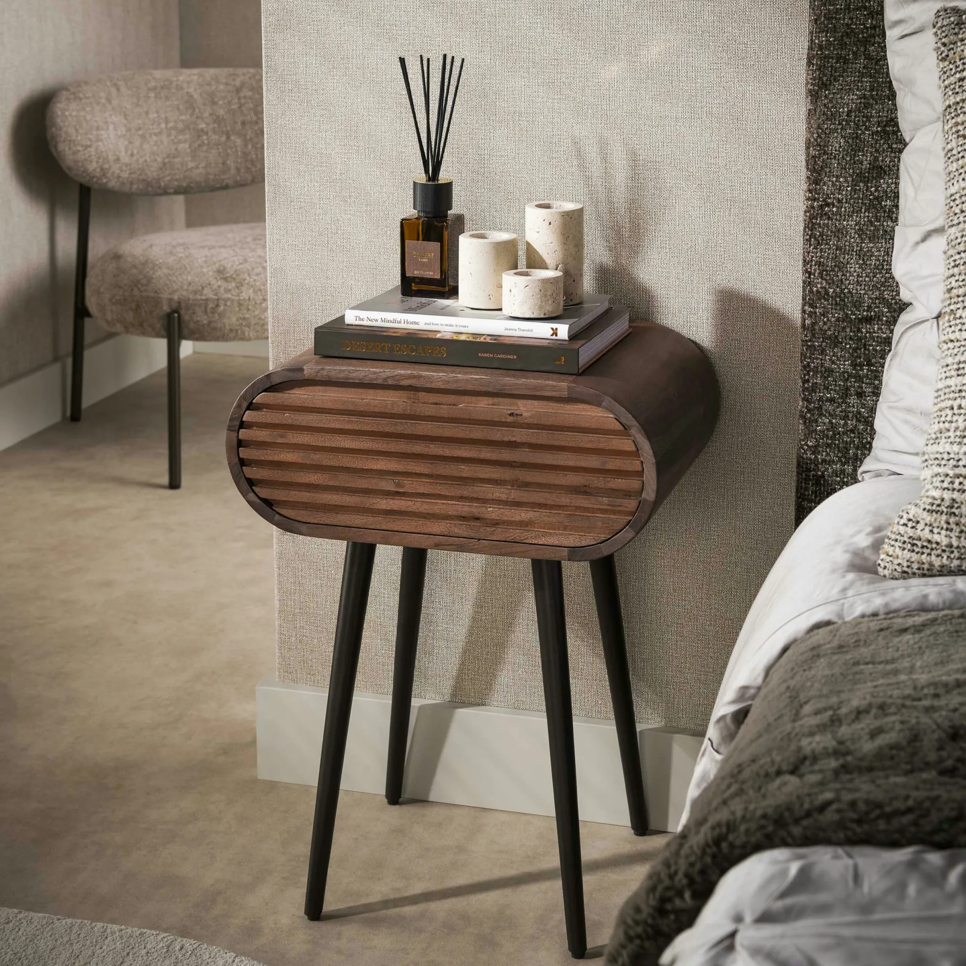 Table de chevet en bois d'acacia foncé 1 tiroir NAKO