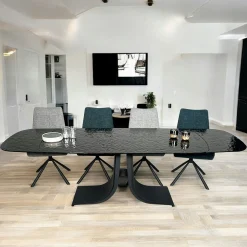 Table en verre ondulé noir extensible 180-260 cm LIGURIE