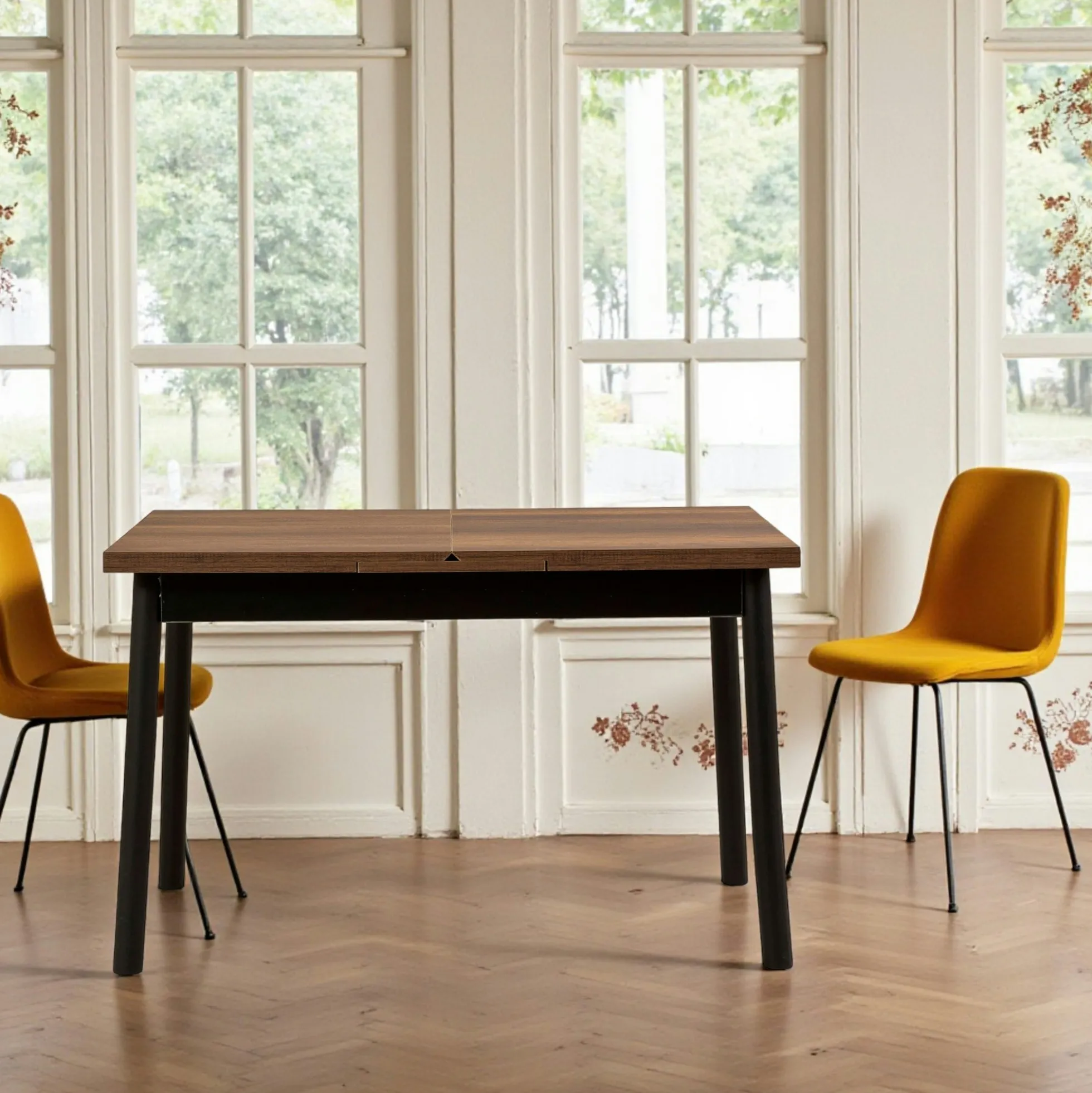 Table extensible effet noyer, pieds noirs 120-153 cm ARDEN