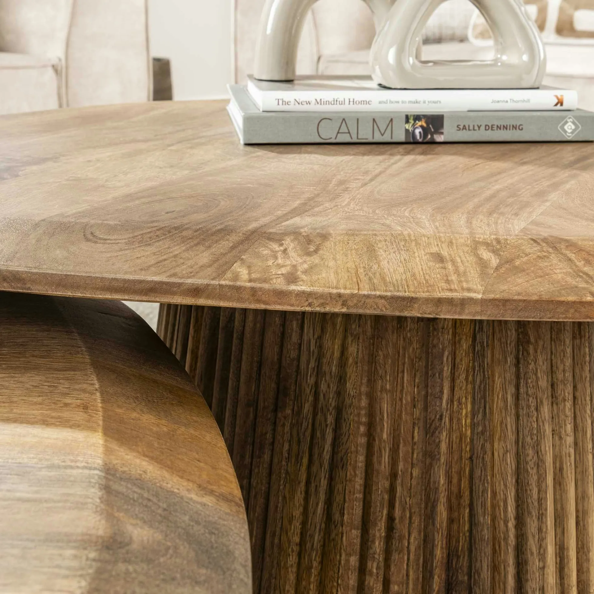 Table gigogne en bois de manguier avec plateau triangulaire (lot de 2) CREEK