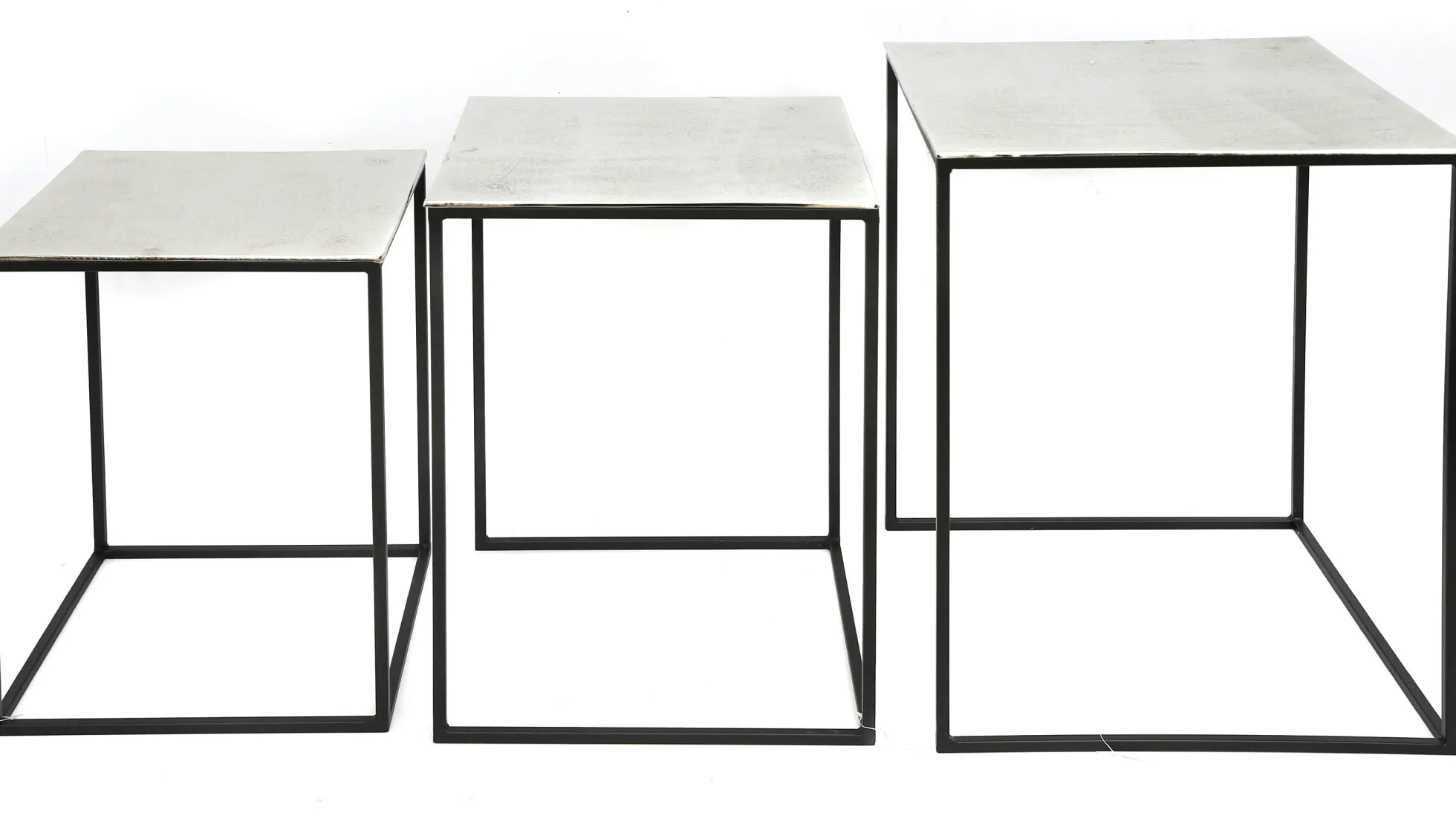 Table gigogne moderne (lot de 3)